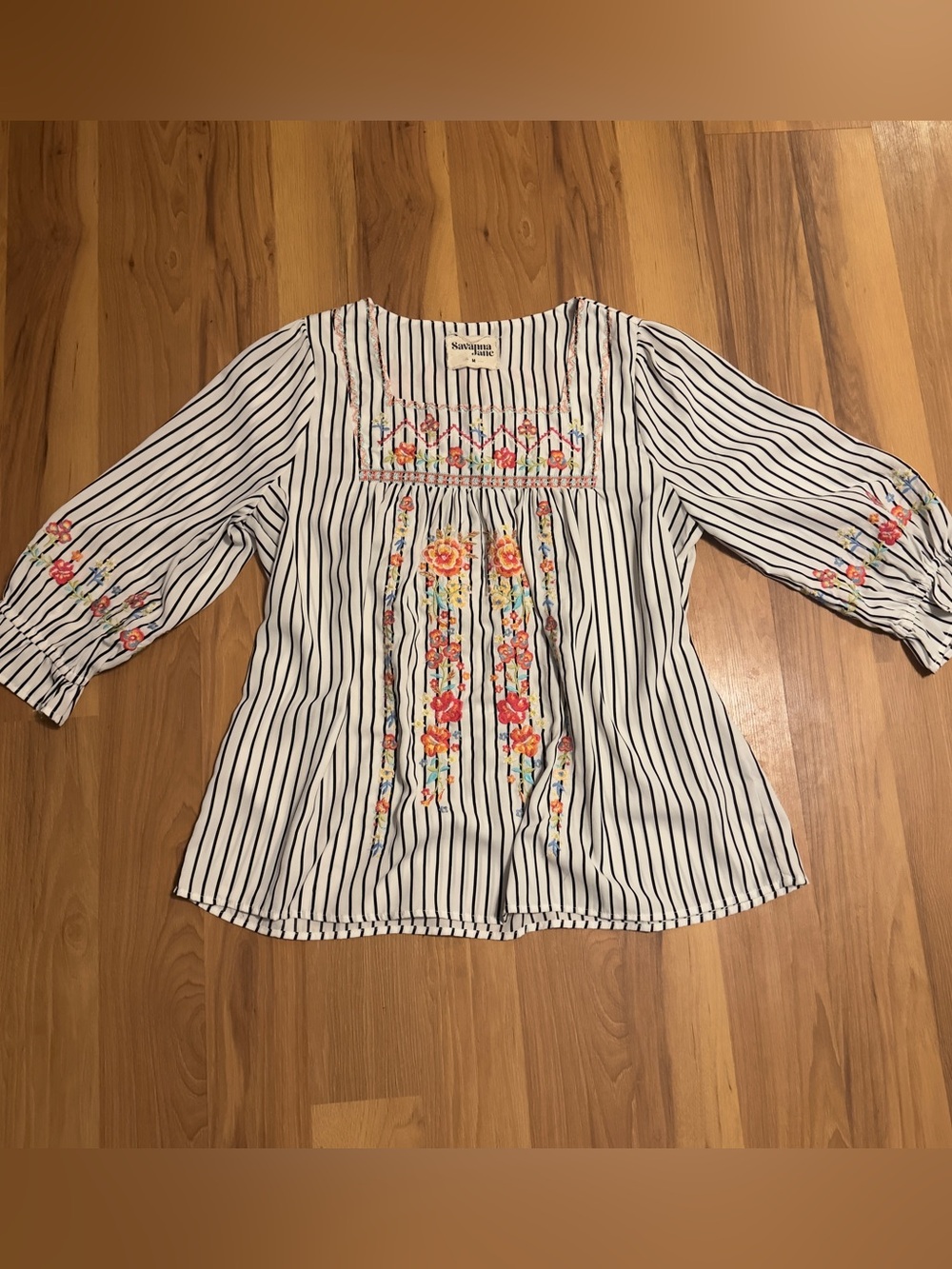 Savanna Jane Boho Floral Embroidered Peasant Blouse Size Medium Like New